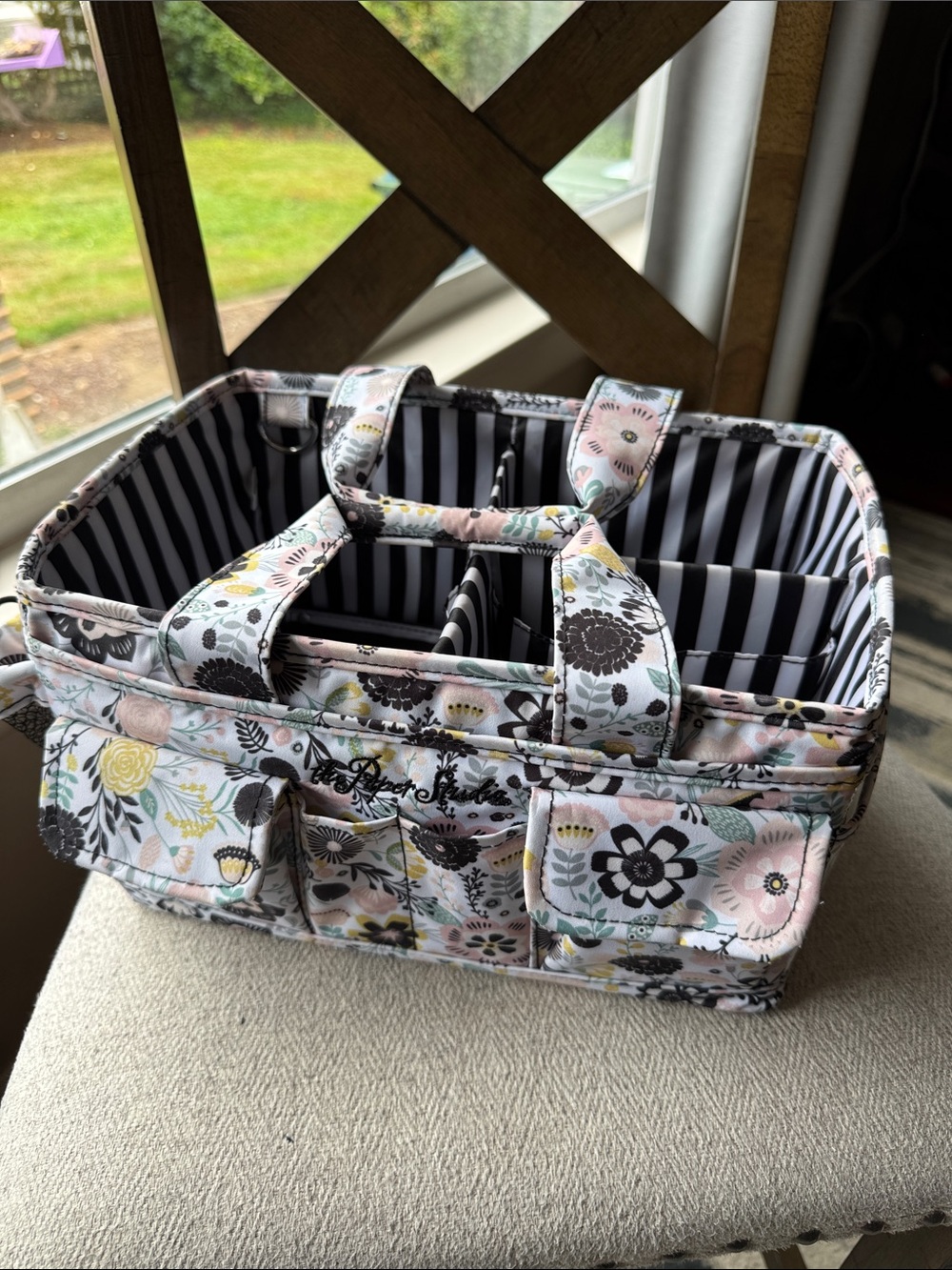 The Paper Studio Floral Multi-Compartment Organizer Caddy - Pink & Gray